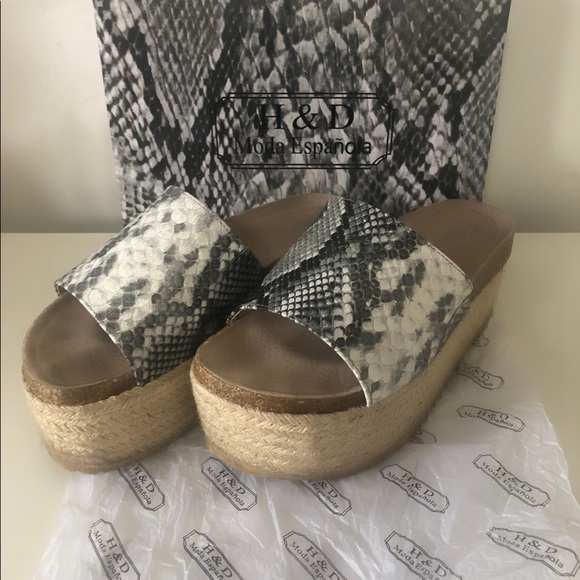 SNAKE PRINTED H&D MODA ESPAÑOLA ESPADRILLE - Picture 3 of 8